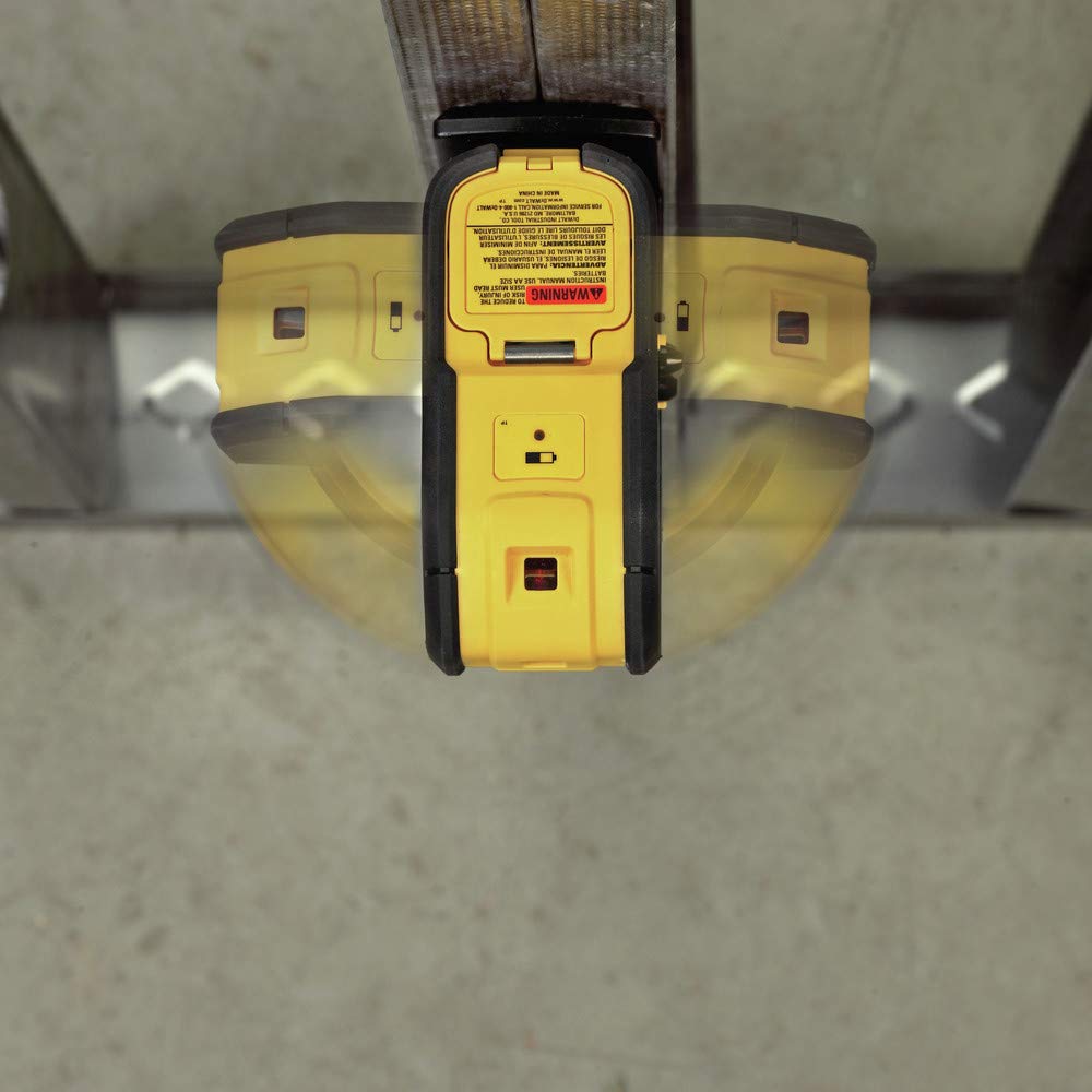 Self-Leveling 3-Beam Red Line Laser with Carrying Case Q9978