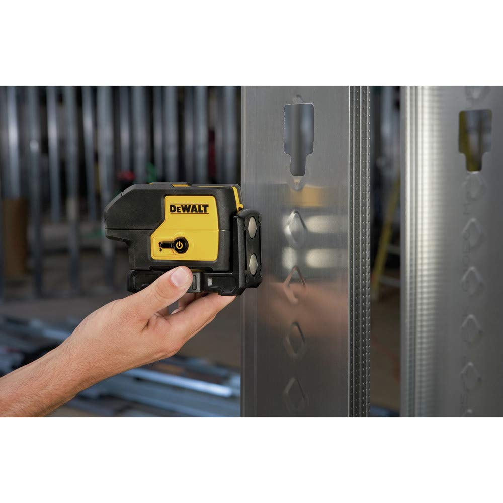 Self-Leveling 3-Beam Red Line Laser with Carrying Case Q9978